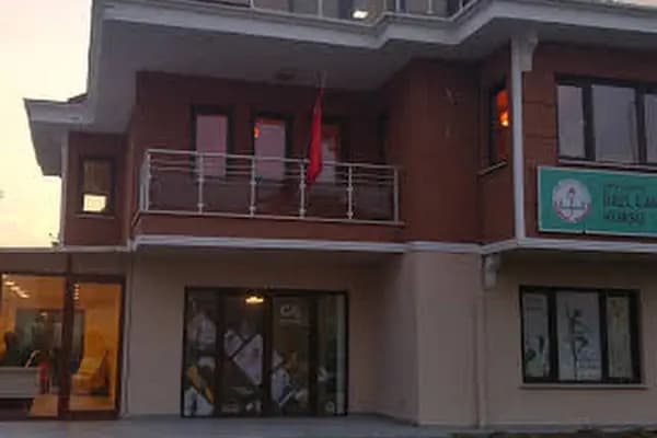 Trio Sanat Akademi &amp; Müzik kursu &amp; Keman Kursu &amp; Şan Kursu &amp; Bateri Kursu - Müzik Okulu - Bursa Yıldırım