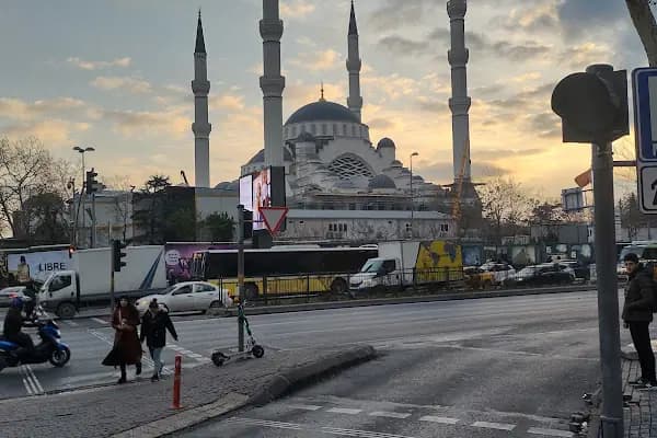 Sırbistan İstanbul Başkonsolosluğu - Yabancı Ülke Konsolosluğu - İstanbul Maltepe