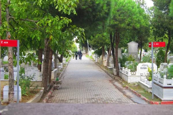 Küçükköy Mezarlığı - Mezarlık - İstanbul Gaziosmanpaşa