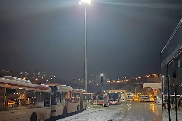 İbb Eshot Otobüs Garajı - Otopark - İzmir Buca