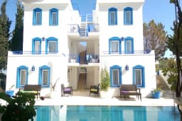 Zuzus Apartments