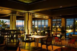 LUNA BAR RESTAURANT