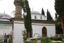 Ahievren Dede Türbesi