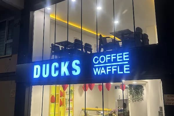 Ducks Waffle Coffee - Kafe - Bursa Gemlik