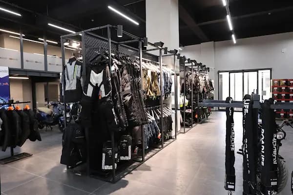 Vipmoto Buca - Motosiklet Mağazası - İzmir Balçova