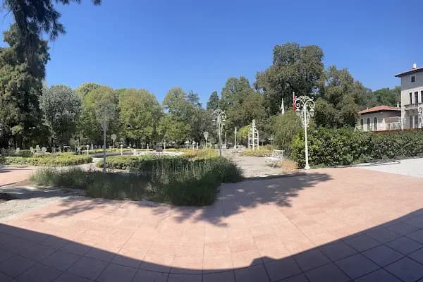 Dokuz Eylül Üniversitesi Eğitim Fakültesi C Blok - Akademik Bölüm - İzmir Buca