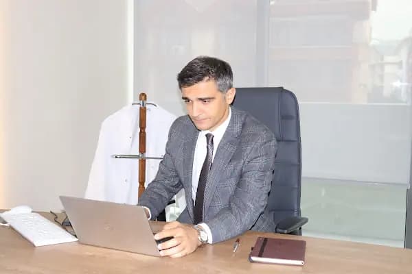 Doç.Dr.Derman Başaran | Kadın Hastalıkları | Jinekolojik Onkoloji | Robotik, Laparoskopik Cerrahi | Rahim, Miyom ve Yumurtalık Ameliyatları | HIPEC, HPV ve Kolposkopi | Ankara - Kadın Hastalıkları ve Doğum Uzmanı - Ankara Sincan