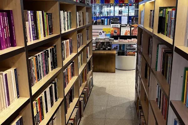 Livera Yayınevi - Kitap Yayıncısı - İzmir Balçova