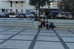 Balçova Belediyesi Otobüs Durağı