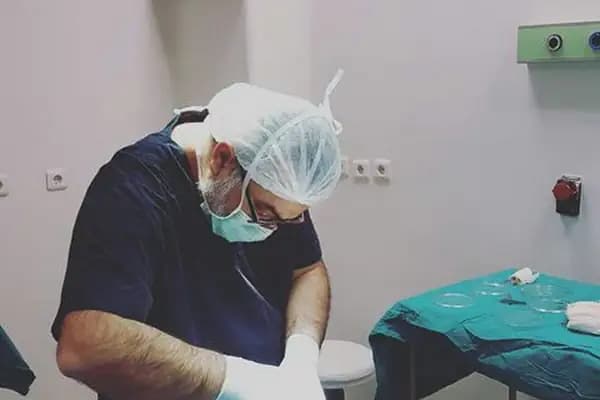 Op. Dr. Deniz Kök - Estetik ve Plastik Cerrahi - Saç Transplantasyonu Kliniği - Ankara Mamak