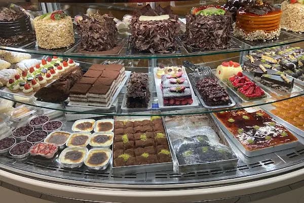 Altinbaşak Cafe Balcova - Kafe - İzmir Balçova