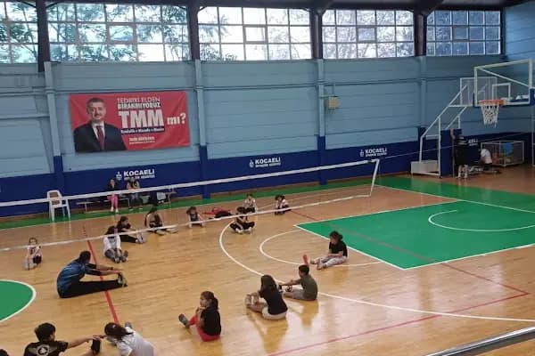 50.Yil Spor Salonu - Spor salonu - Kocaeli İzmit
