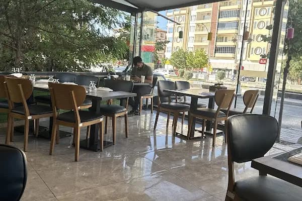 Gardaş Gel Fahri Kayahan - Restoran - Malatya Yeşilyurt