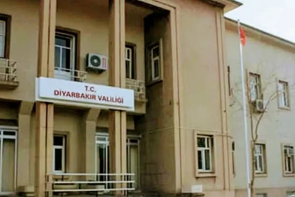 Diyarbakır Valiliği - Devlet Dairesi - Diyarbakır Yenişehir