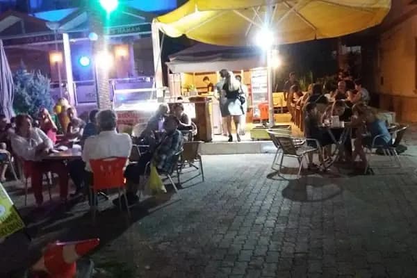 Dondurmacı Bayram Usta - Dondurma dükkanı - Mersin Anamur