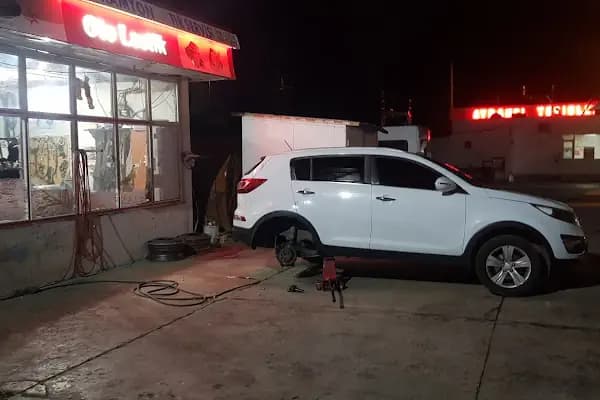 Fast Oto Lastik Mobil Yol Servisi 👨‍🔧 En yakın lastikçi niz 🦅 - Otomobil Yedek Parça Mağazası - Konya Taşkent