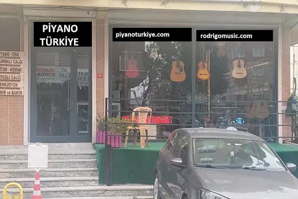 Donizetti Muzik Aletleri Toptan ve Perakende Satış Mağazası Enstrüman Tamir Atolyesi - Müzik aletleri mağazası - İstanbul Bakırköy