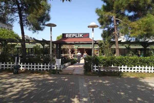 Replik Cafe Restaurant - Restoran - İstanbul Pendik