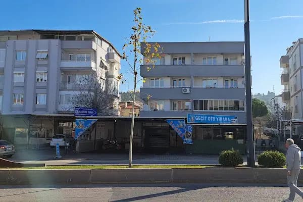Geçit Oto Yikama - Araba Yıkama - İzmir Aliağa