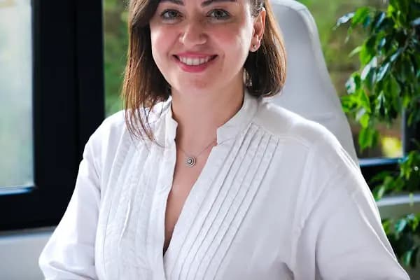 Etiler Estetik Dermatoloji - Dermatolog Dr. Sevgi Şükran Ekmen Çavuş - Dermatolog - İstanbul Maltepe
