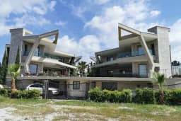 Retron Residence