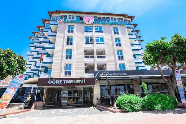 Alanya Öğretmenevi Ve Akşam Sanat Okulu - Öğretmen Evi - Antalya Gazipaşa