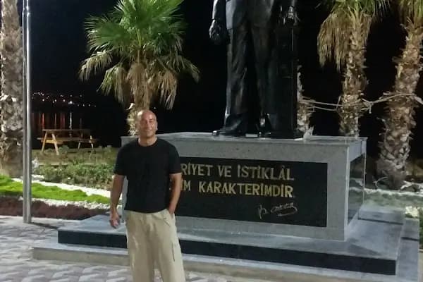 Aliaga Belediyesi Yeni Şakran Ek Hizmet Binasi - Belediye İdaresi Ofisi - İzmir Aliağa