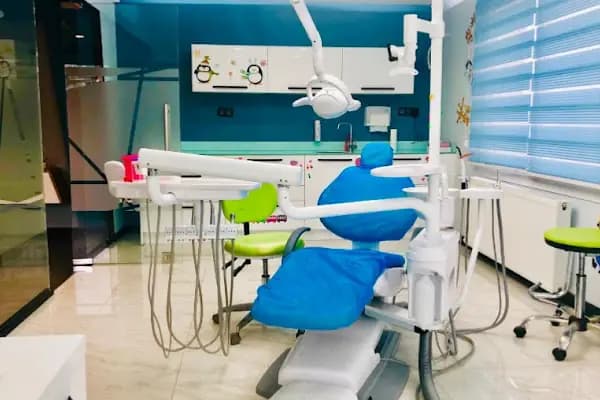 Ortodonti Uzmanı Dr. Seyit Ahmet ÖZTÜRK Pedodonti uzmanı Dr. Ceren Öztürk - Ortodontist - Adana Aladağ