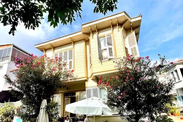 Johnson's Bakery Büyükada - Kafe - İstanbul Adalar