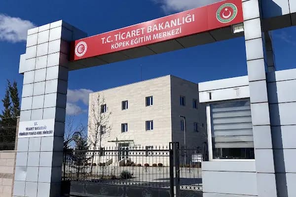 Gümrük Ve Ticaret Bakanlığı Muhafaza Genel Müdürlüğü Köpek Eğitim Merkezi - Yerel Resmi Daire - Ankara Akyurt