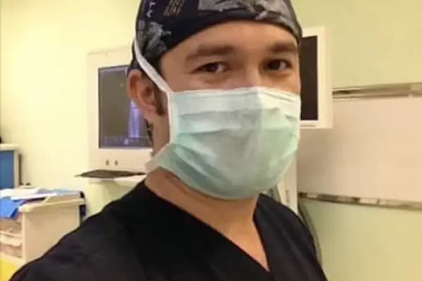 Op. Dr. Merdan Artuç - Doktor - İstanbul Bakırköy