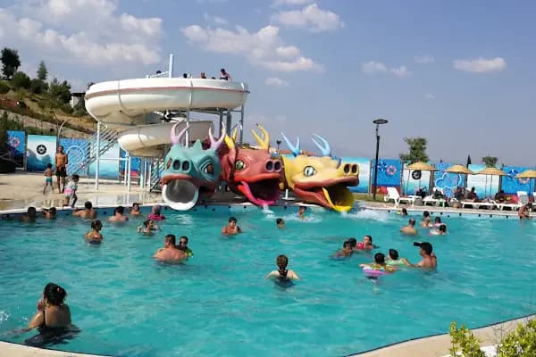 Aqua Yaşam Uzundere Yüzme Havuzu - Halka Açık Yüzme Havuzu - İzmir Narlıdere