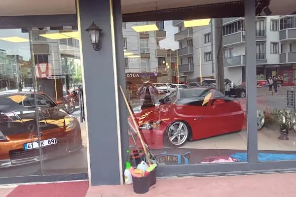 YILMAZ MOTOR'S - Oto Galeri - Kocaeli Darıca