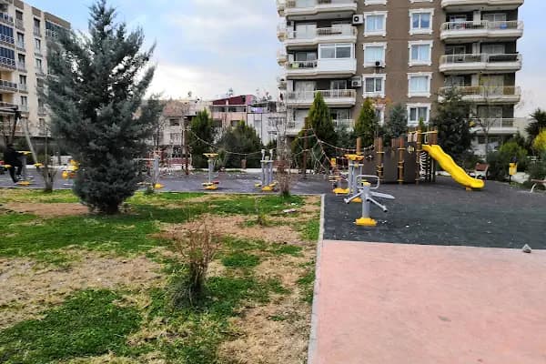 Nazım Hikmet Parkı - Park - İzmir Buca