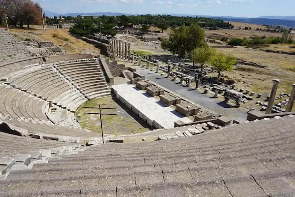 Asklepieion Açık Hava Tiyatrosu - Tarihi Yer - İzmir Bayındır