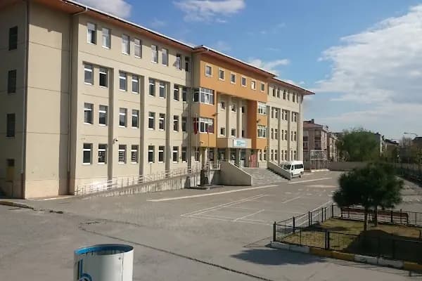 Kadir Kuş İmamhatip Ortaokulu - Okul - İstanbul Beylikdüzü