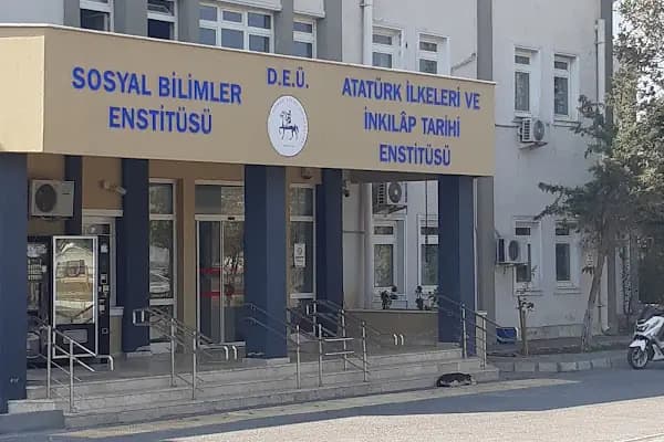 Dokuz Eylül Üniversitesi Sosyal Bilimler Enstitüsü - Üniversite - İzmir Balçova
