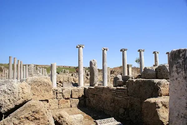 Agora romaine - Arkeoloji Müzesi - Antalya Aksu