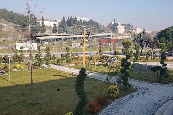 sabri uğur parkı ve millet kıraathanesi - Bahçe - Balıkesir Gönen
