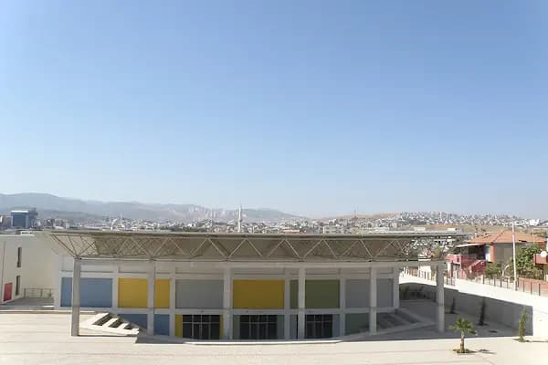 Buca Necla - Tevfik Karadavut Mesleki ve Teknik Anadolu Lisesi - Okul - İzmir Bayındır