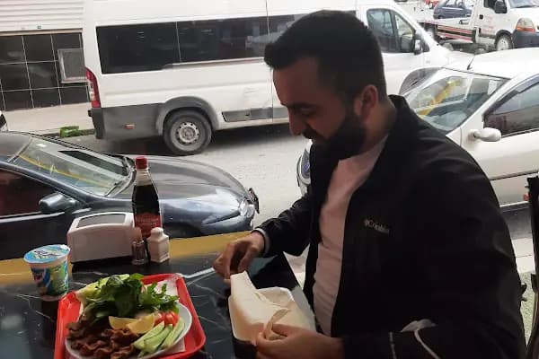 YUSUFZADE ÇİĞKÖFTE ARNAVUTKÖY - Çiğ Köfteci - İstanbul Ataşehir
