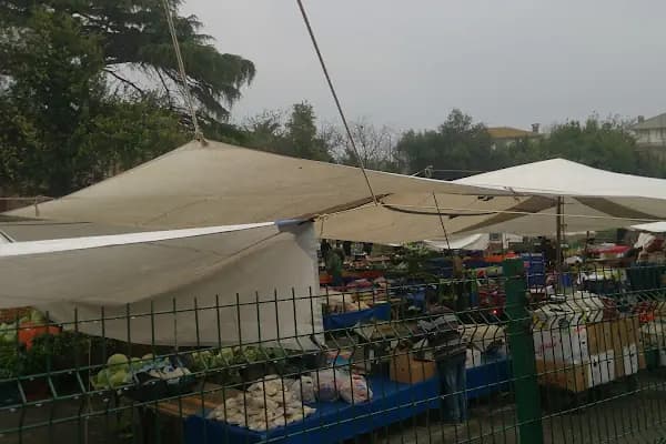 Merkez Halk Pazarı - Bakkal - İstanbul Adalar