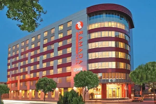 Ramada Plaza by Wyndham Izmir - Otel - İzmir Bergama