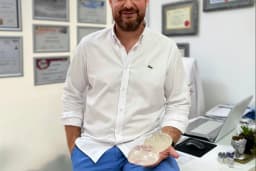 Op. Dr. Mustafa Öksüz Aydın Estetik ve Plastik Cerrahi ve Saç Ekim kliniği Botoks Dolgu