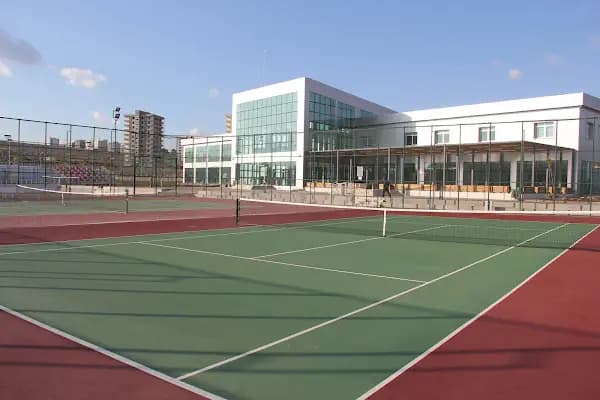 Şanlıurfa Büyükşehir Belediyesi Tenis Dünyası - Spor salonu - Şanlıurfa Halfeti