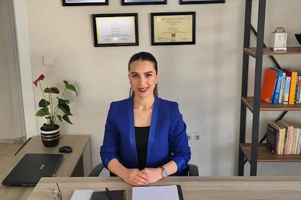 Uzman Klinik Psikolog Feride Lök Öztürk | Muğla Psikoloji - Psikolog - Muğla Menteşe