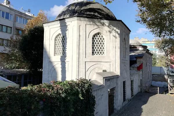 Şah-ı Huban Hatun Türbe Ve Külliyesi - Cami - İstanbul Bahçelievler