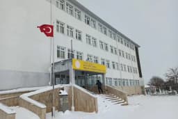 Hacı Fahri Zümbül Mesleki Ve Teknik Anadolu Lisesi