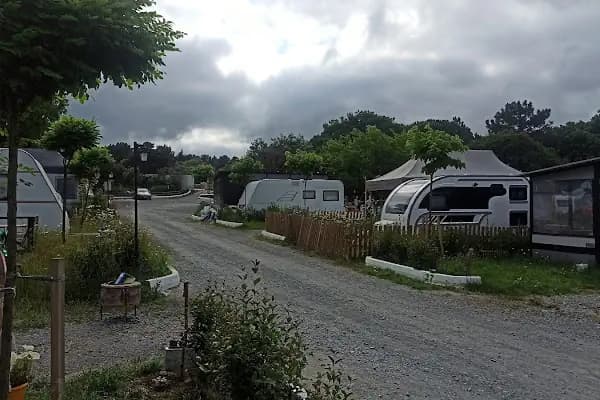 Camp Rumelifeneri Karavan Kampı - Kamp Alanı - İstanbul Arnavutköy