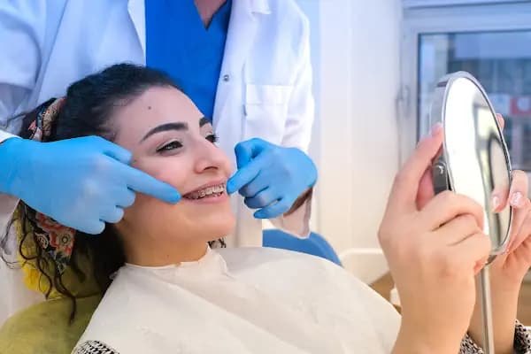 İzmir Dentalizm Ağız ve Diş Sağlığı Polikliniği, Diş Hekimliği - Diş Kliniği - İzmir Karşıyaka